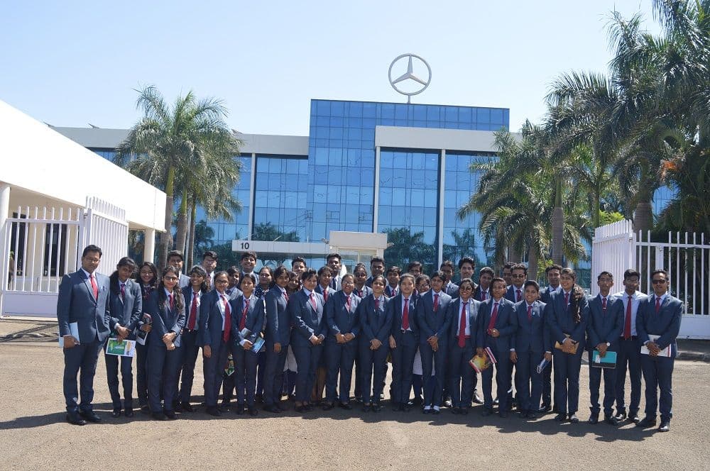 Mercedez Benz_2