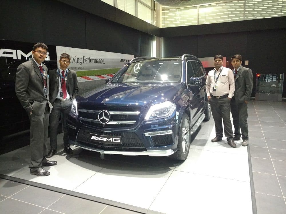 Mercedez Benz_0